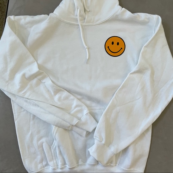 n e w | smiley hoodie 🌼🧚🏻♂️ - Picture 4 of 4